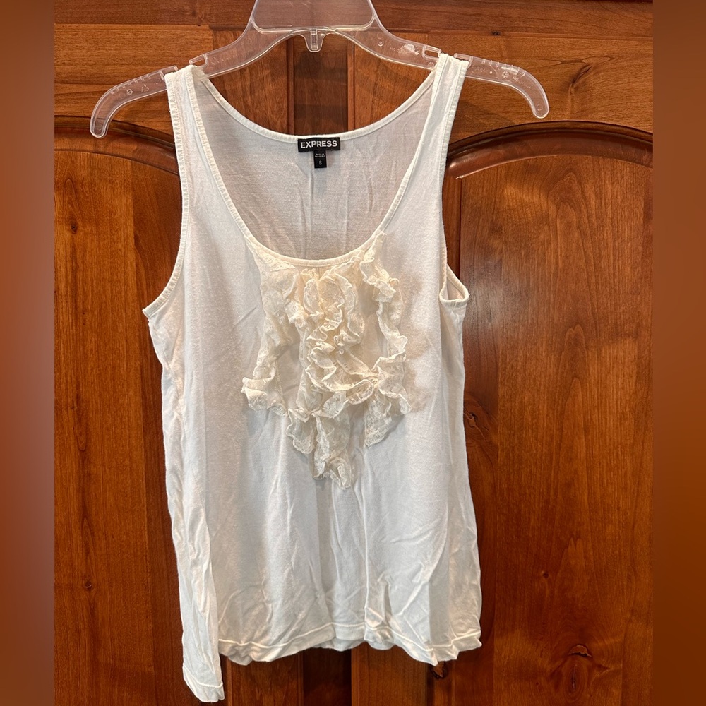 Express tank top with ruffle size S